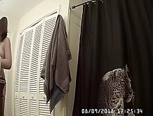 Step Sister finger her pussy in the bathroom