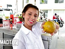 CARNEDELMERCADO - Thin Hispanic Siarilin Martinez Seduced And Slammed By Stranger - MAMACITAZ