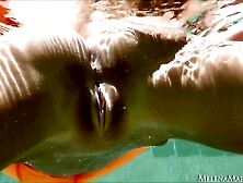 Tall Nude Young Slut Showing Big Pussy