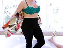 Bait and Switch Aaliyah Loves MILF Fuck Fest