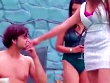 Apne Boyfriend Ke Samne Utaare Kapde Two Girls Solo Lesbian Sex Kiya swimming pool Me