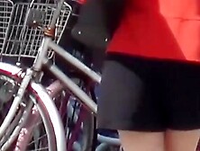 Japanese Babe Faces Peeing Challenge in Public