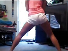 White booty teen twerking pt2