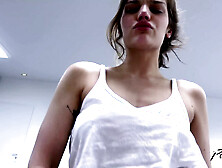 Astonishing teen gets cum on squirting pussy