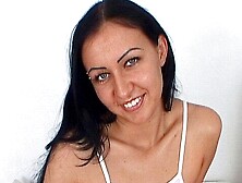 Honey's handjob clip by Zoliboy