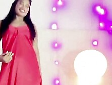 Desi Saki Pahle Nachai,  Phir Chamaat Hoi