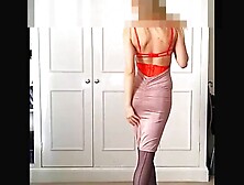 Hottest babe dances for you