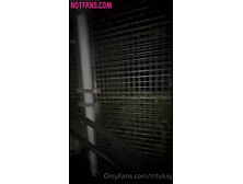 ghetto booty white girl rides thru the ghetto show