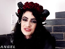 Goth Babe Dped In 5-dick Gangbang