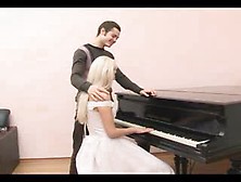 Fucking The Bride That Sits At The Piano