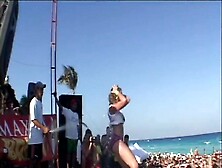 Calli Cox and Allies Are The Queens of Spring Break