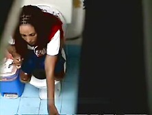 Girls Pissing Voyeur Video 332